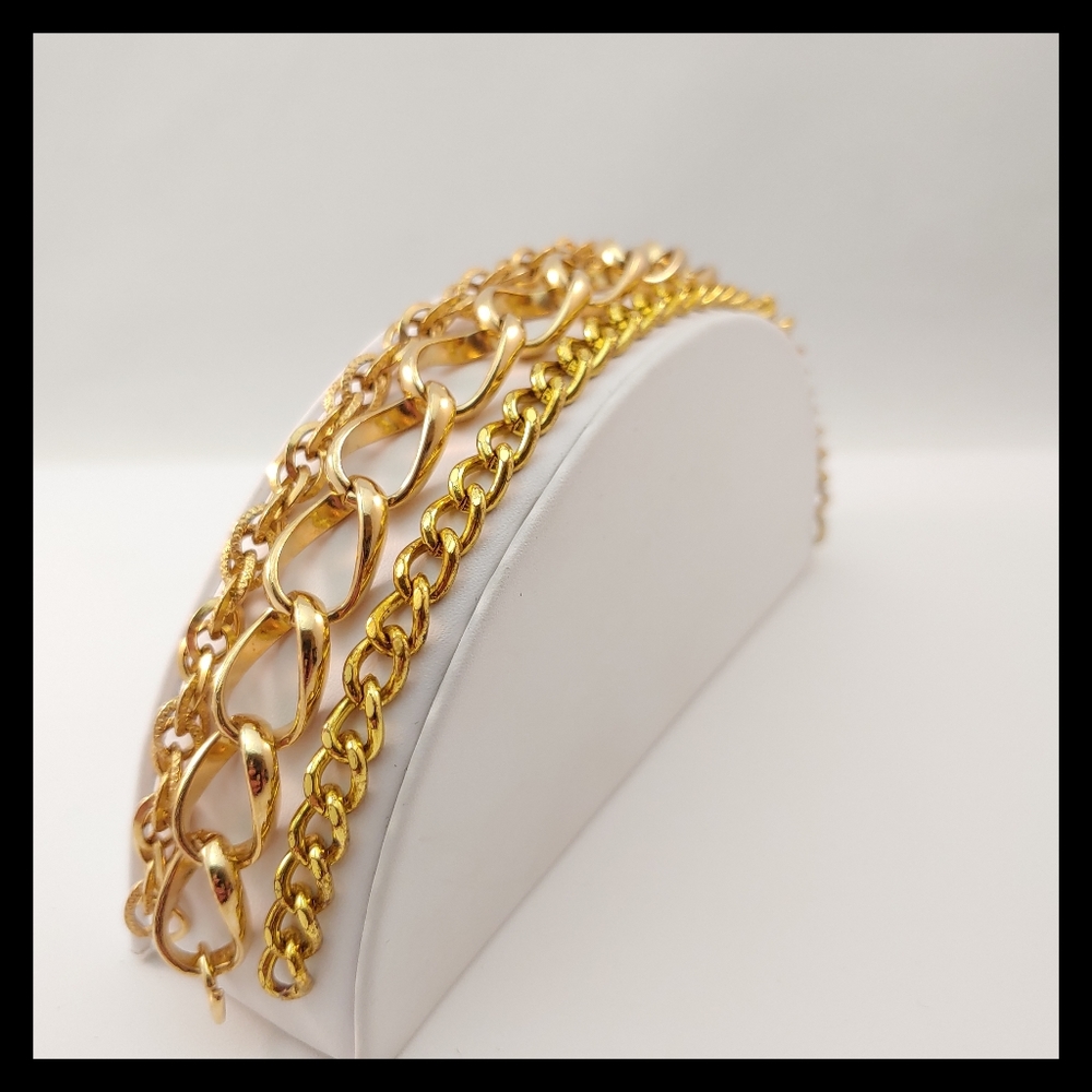 🎀 Vtg. Bundle of 3 Goldtone Bracelets - Picture 5 of 8